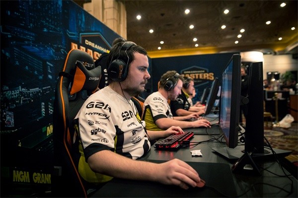 周琦的独特 周琦的独特